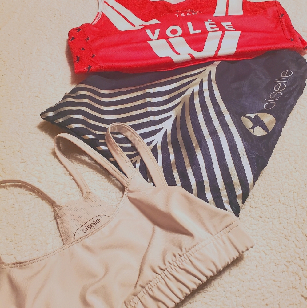 Oiselle Runner Bundle - Spike Bag, Bra & Singlet